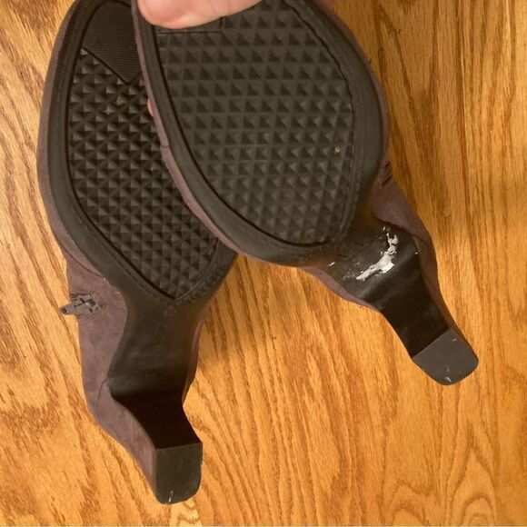 Aerosoles Suede Short boot Pumps - Picture 2 of 9